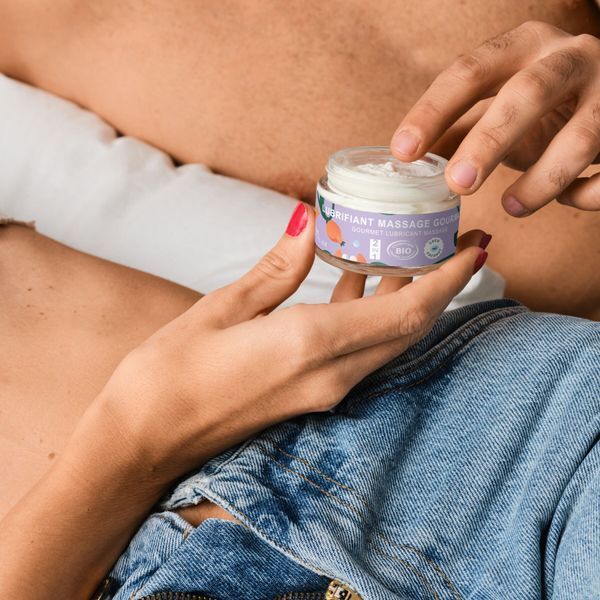 Масажна олія-лубрикант з ароматом та смаком кокоса Goliate Couple Gourmand Coco 50 мл SX3010 фото - купити в секс-шопі Чорний Кролик