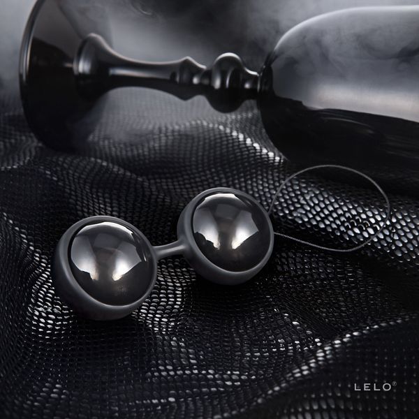 Вагінальні кульки LELO Luna Beads Noir Black, зміщений центр ваги, діаметр 2,9 см, 2х37 г SO8685 фото - купити в секс-шопі Чорний Кролик