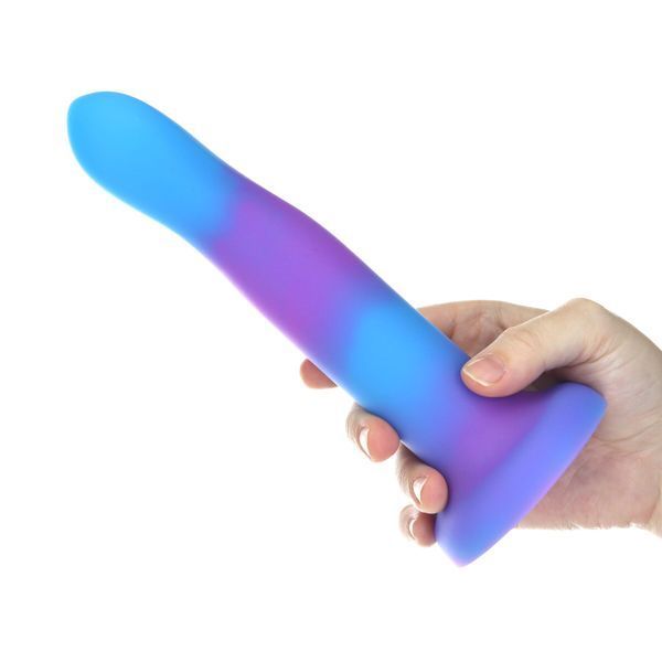 Фалоімітатор, що світиться в темряві, ADDICTION Rave 8&Prime; Glow in the Dark Dildo Blue Purple, 20,3 см SO6851 фото - купити в секс-шопі Чорний Кролик