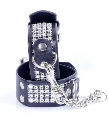 Наручники зі штучної шкіри з кристалами Fetish Boss Series - Handcuffs with cristals Silver, BS3300094 BS3300094 фото - купити в секс-шопі Чорний Кролик