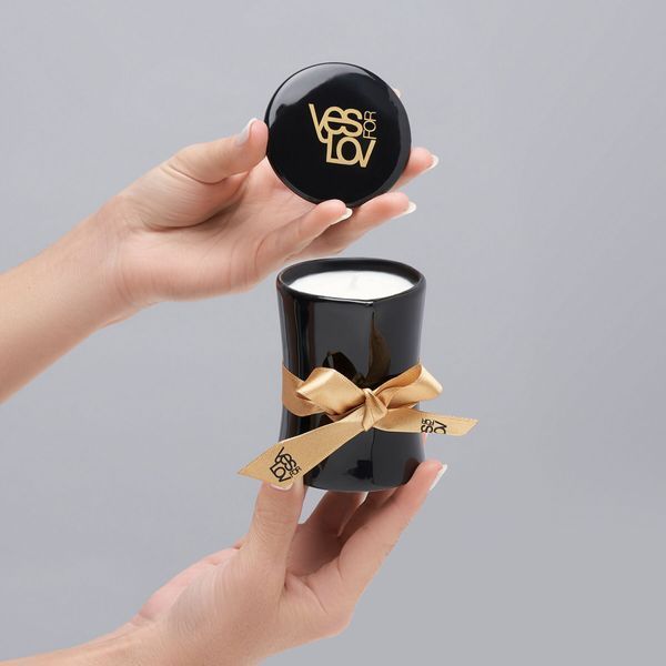 Масажна свічка YESforLOV MASSAGE CANDLE with bewitching scent 120 г, квітковий аромат, віск + олії SX4537 фото - купити в секс-шопі Чорний Кролик