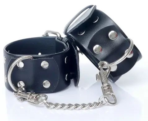 Наручники зі штучної шкіри Fetish Boss Series - Handcuffs with studs, BS3300092 BS3300092 фото - купити в секс-шопі Чорний Кролик