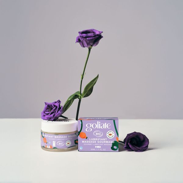 Масажна олія-лубрикант з ароматом та смаком фундука Goliate Couple Gourmand Noisette 50 мл SX3011 фото - купити в секс-шопі Чорний Кролик