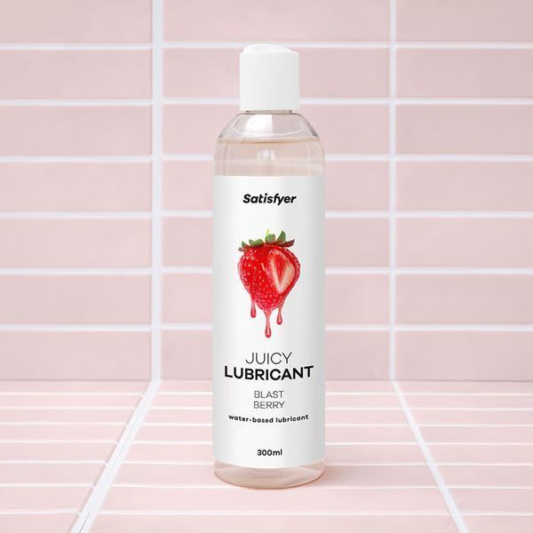 Лубрикант на водній основі Satisfyer Juicy Lubricant Blast Berry water based 300 мл SX2722 фото - купити в секс-шопі Чорний Кролик