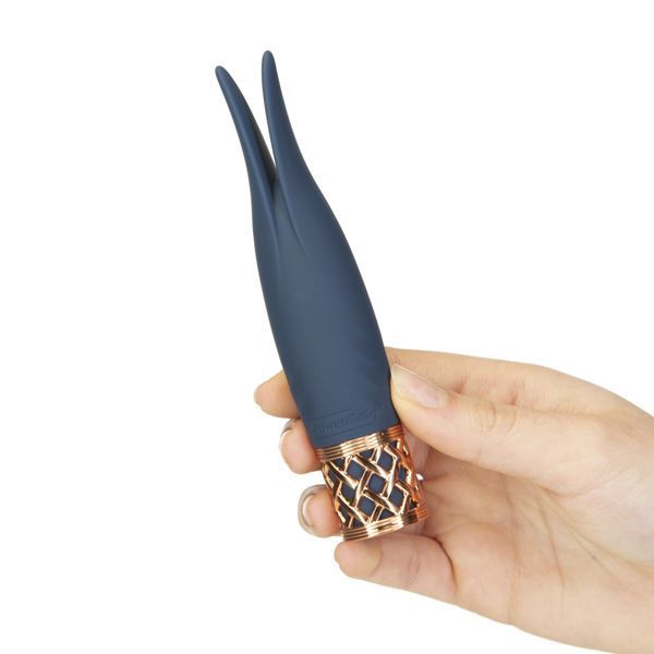 Кліторальний вібратор Pillow Talk Secrets - Playful - Clitoral Vibrator, гнучкі "вушка" SO8245 фото - купити в секс-шопі Чорний Кролик