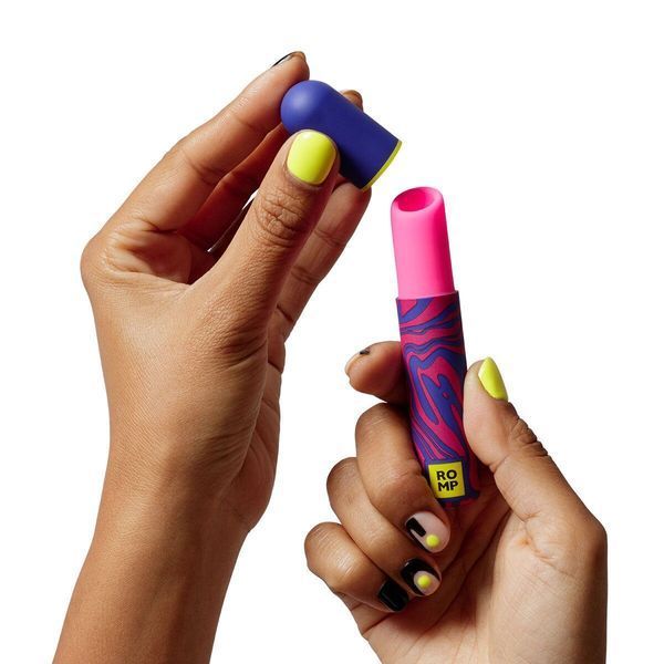 Вакуумний кліторальний стимулятор-помада Romp Lipstick, 7 рівнів інтенсивності SX0539 фото - купити в секс-шопі Чорний Кролик