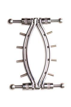 Затискач для вагіни Master Series: Spread 'Em Poker Vagina Clamp with Adjustable Pressure Screws, ши SO8798 фото - купити в секс-шопі Чорний Кролик